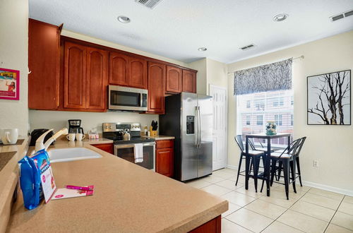 Photo 9 - Spacious Townhome W/patio & Garage! Sleeps10