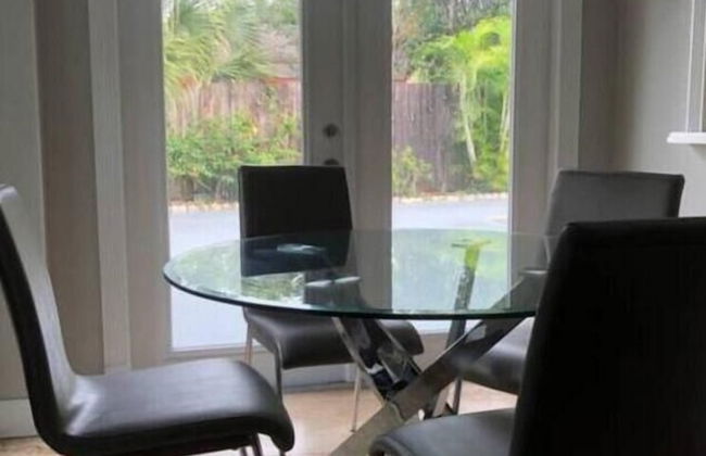 6151 Sandcrest · Next to Universal. Pool Sleep 9. Walk to Park - Foto 35