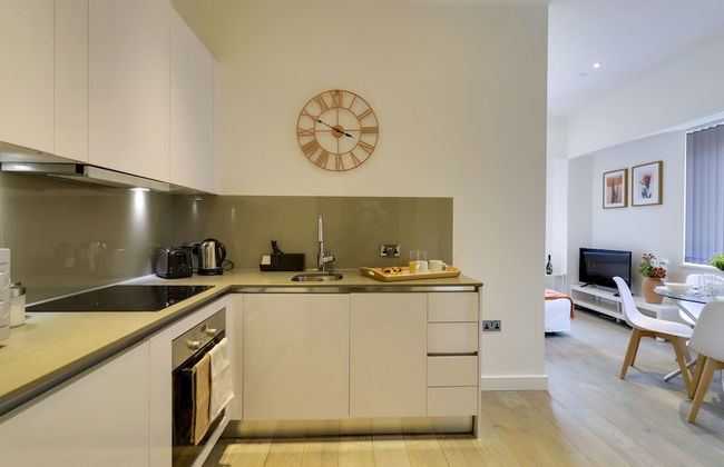 Stunning 1-bed Apartment in the Heart of Slough - Foto 5