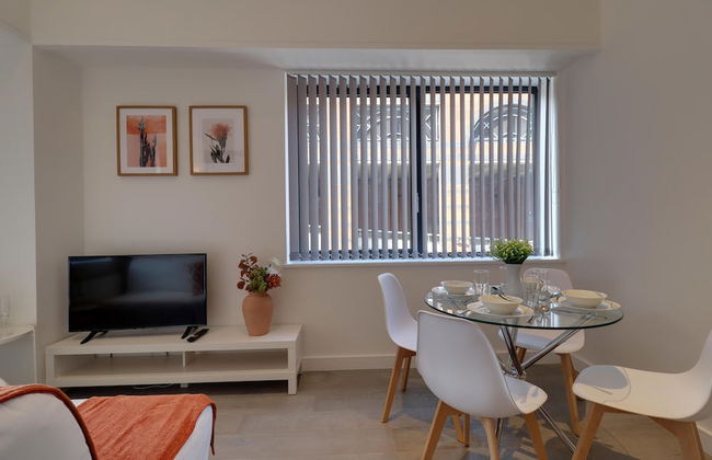 Stunning 1-bed Apartment in the Heart of Slough - Foto 9