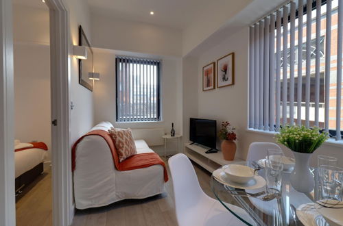 Photo 15 - Stunning 1-bed Apartment in the Heart of Slough