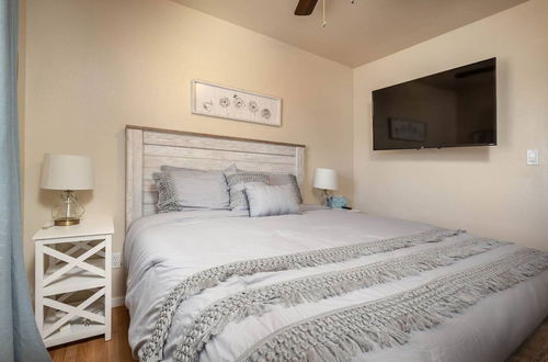 Photo 17 - Cozy Gilbert Condo Walking Distance to Downtown