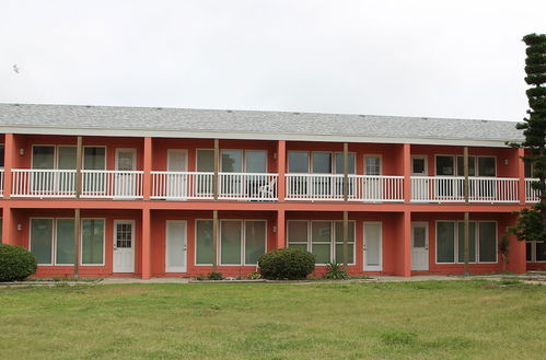 Photo 54 - Executive Keys Condominiums on the Beach