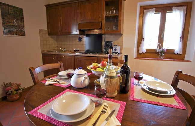 Authentic Farmhouse with Pool, Hot Tub, Playground, Garden - Photo 4