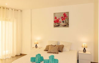 Photo 2 - Inviting 2-bed Apartment in Armação de Pêra