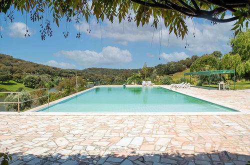 Photo 16 - Idyllic Farmhouse in Montemor-o-novo With Pool