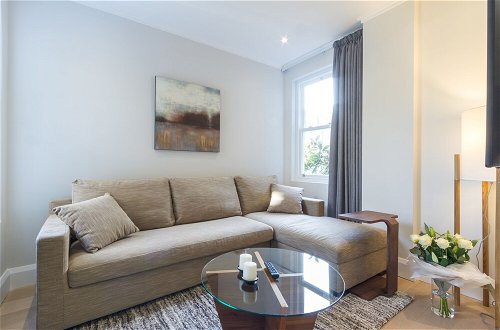 Photo 8 - 7 41 Luxurious 1 Bed Apt in Notting Hill