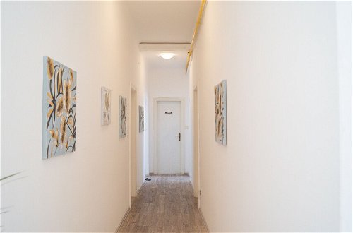 Photo 9 - Shared Modern Apartment Schönbrunn - Budget Stylish Room