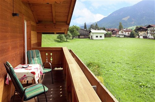 Foto 9 - Apartment With Balcony in Brixen in Thale, Tyrol