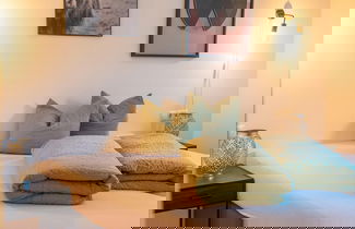 Foto 1 - Beautiful Apartment With Terrace