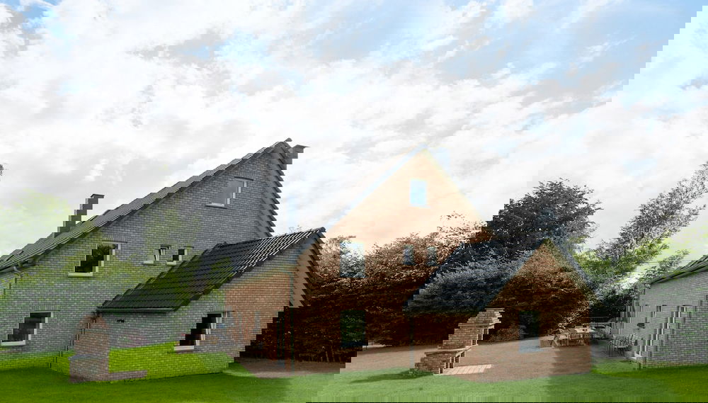 Primary image