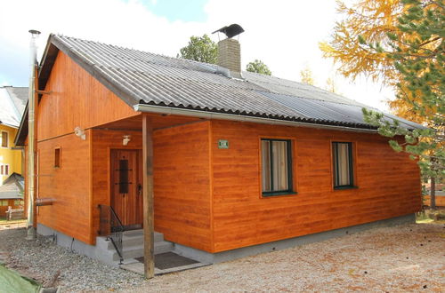 Foto 1 - Sunlit Cabin with Hot Tub in Turracherhohe