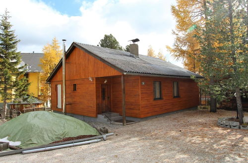 Foto 16 - Sunlit Cabin with Hot Tub in Turracherhohe