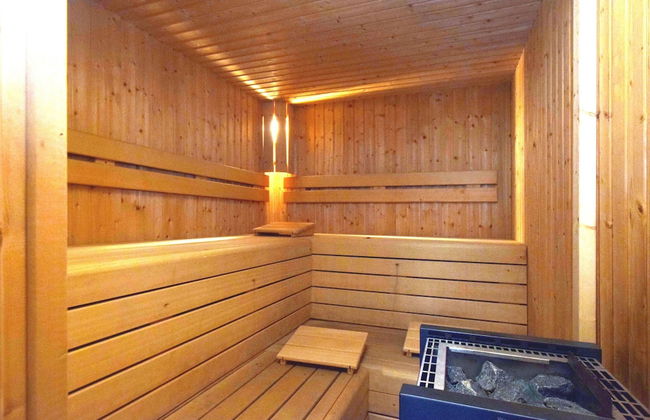 Unique Holiday Home with Pool near Park & Ski Area - Foto 18