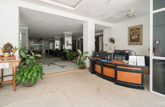 Foto 2 - Phuket Palace Condominium by Ale