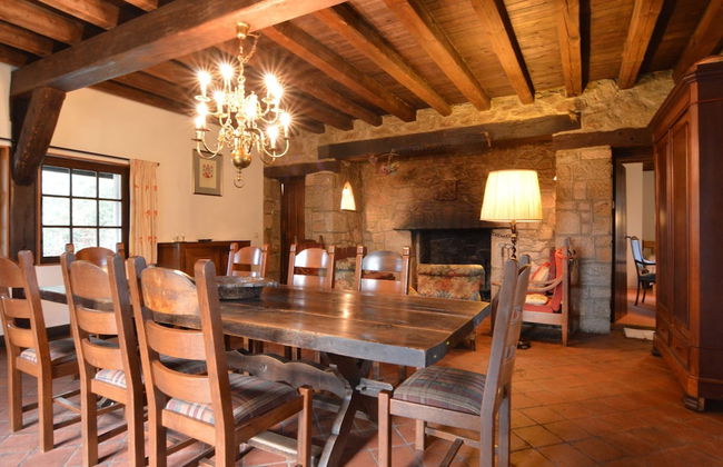 Large Hunting Lodge With Enormous Beautiful Garden - Foto 19