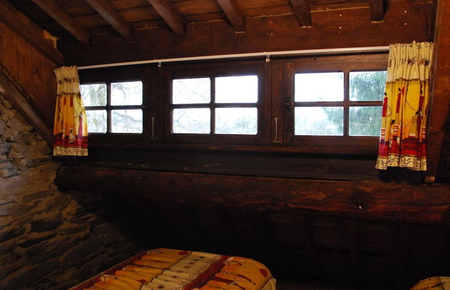 Large Hunting Lodge With Enormous Beautiful Garden - Foto 7