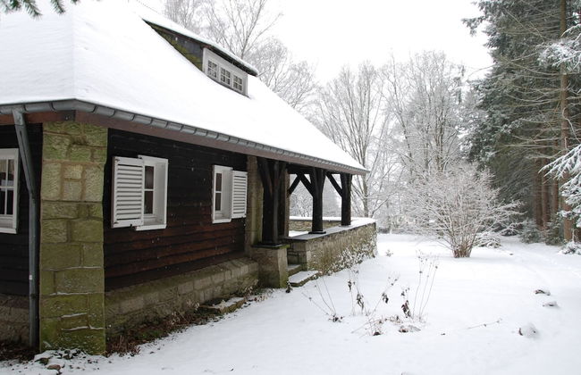 Large Hunting Lodge With Enormous Beautiful Garden - Foto 25
