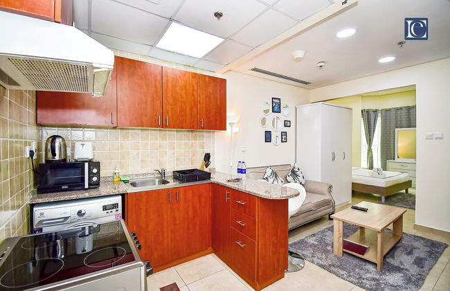 ELN - Cozy Budget Studio in JLT Metro - Photo 9