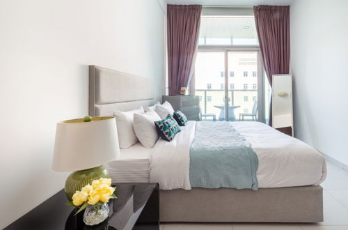 Photo 10 - Vibrant & Ultramodern 1BR Apartment - Dubai Marina