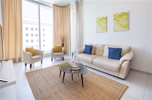 Photo 6 - Vibrant & Ultramodern 1BR Apartment - Dubai Marina