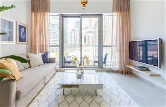 Photo 1 - Flashy & Vibrant 1BR Apartment in Dubai Marina