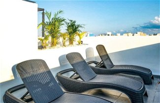 Photo 2 - Queen Studio PDC Oasis Pool Rooftop Lounge Walk to 5 Avenida Best Playa Beaches