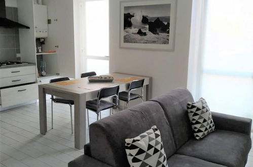 Foto 7 - Canada Modern Apartment Near the Lake in Carciano