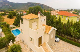 Foto 2 - Villa Semeli Large Private Pool Walk to Beach Sea Views A C Wifi Car Not Required Eco-friendl - 1879