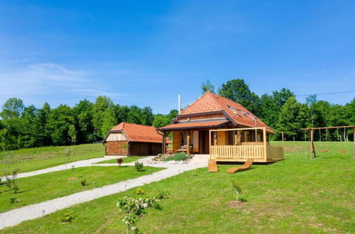 Foto 1 - Chalet Markoci With Hot Tub