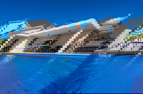 Foto 19 - Modern Villa With Private Pool Near Labin and the Beach