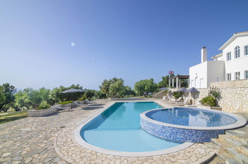 Foto 34 - Amazing Pool Villa Kyllini Sea View