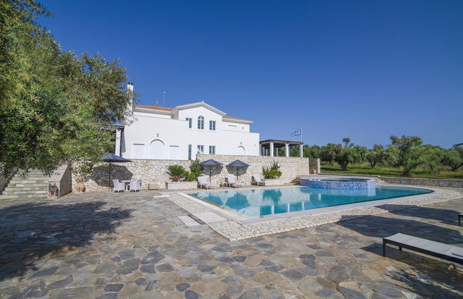 Amazing Pool Villa Kyllini Sea View - Photo 1