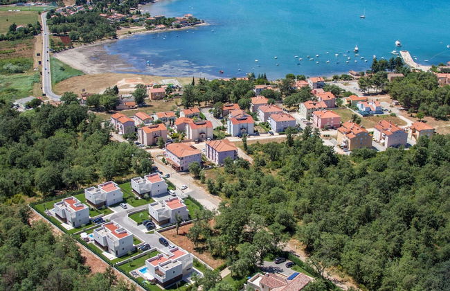 Villa in Novigrad With Pool & Rooftop Terrace - Foto 15