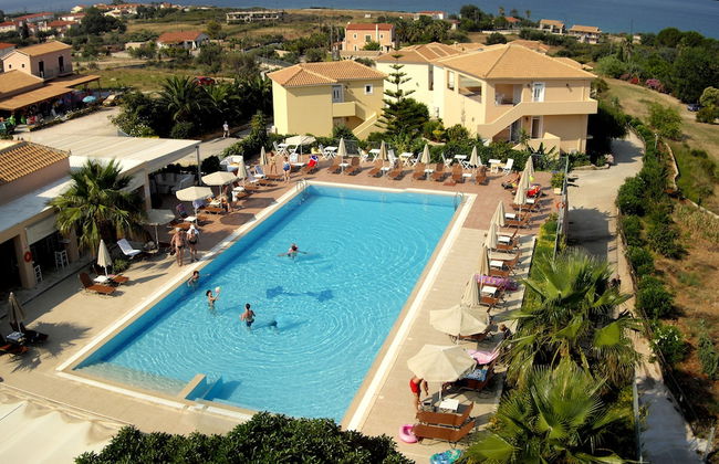 Astra Village Hotel Suites - Photo 46