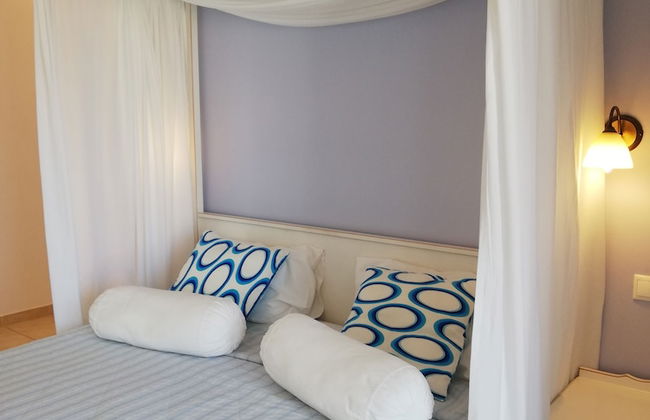 Astra Village Hotel Suites - Photo 5