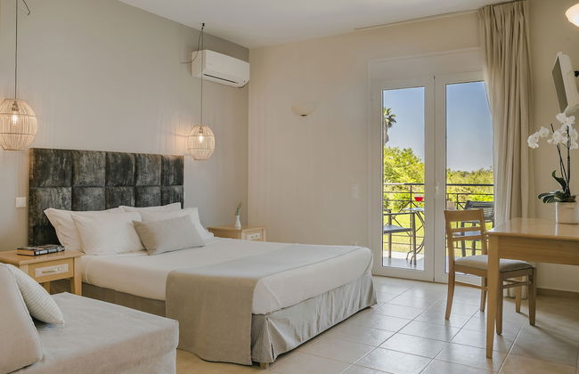 Astra Village Hotel Suites - Photo 36