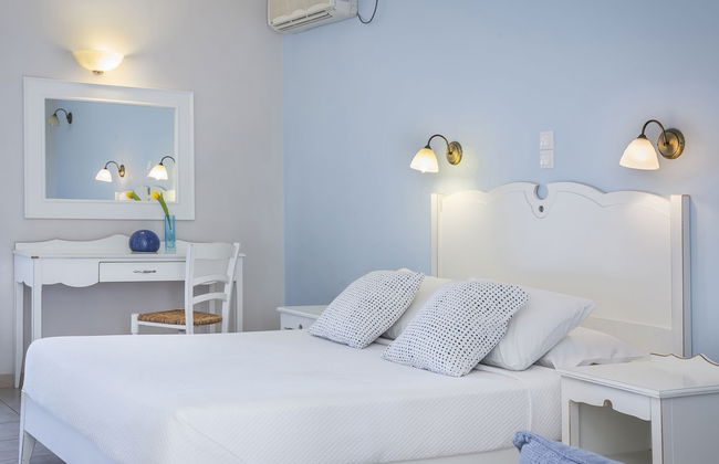 Astra Village Hotel Suites - Photo 13
