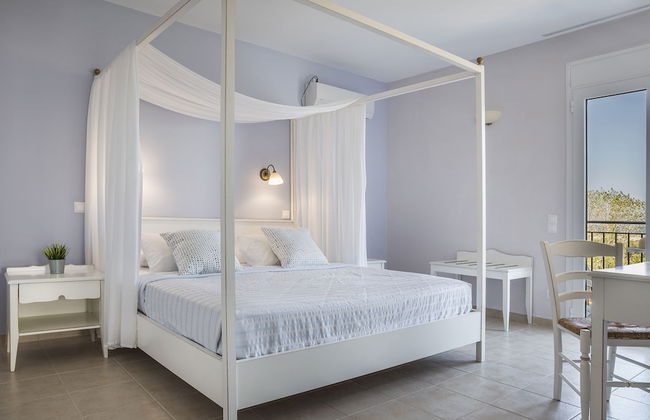 Astra Village Hotel Suites - Photo 20