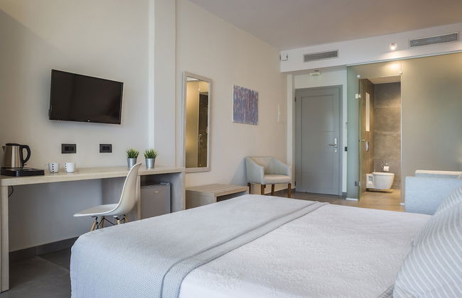 Astra Village Hotel Suites - Photo 18
