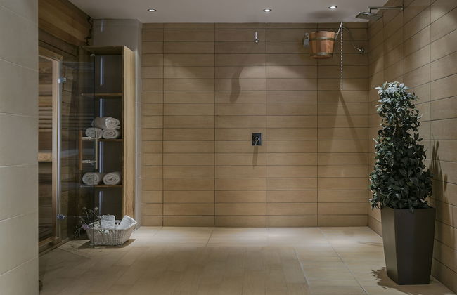 Astra Village Hotel Suites - Photo 48