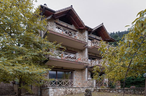 Photo 1 - Parnassus Dreamwood Chalet