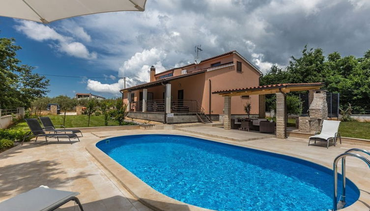 Foto 1 - Luxury Villa Lucia with heated pool