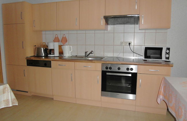 Spacious Farmhouse in Friedrichsfeld near Forest - Photo 8