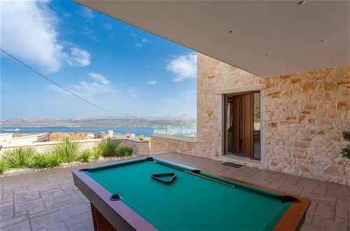 Foto 51 - Villa Lulla Large Heated Private Pool Sea Views A C Wifi - 3200