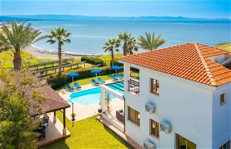 Foto 1 - Villa Pelagos Large Private Pool Walk to Beach Sea Views A C Wifi - 2429