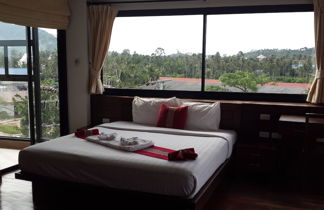 Photo 3 - Chaweng Lakeview Condotel