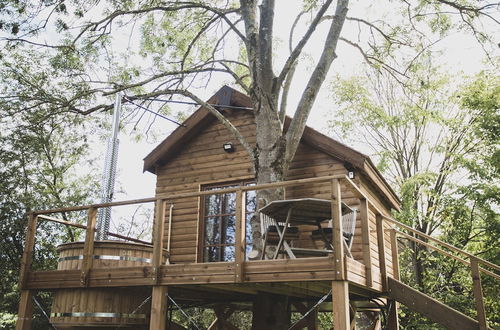 Photo 31 - Dreamy Chalet in Barvaux-sur-ourthe With Sauna