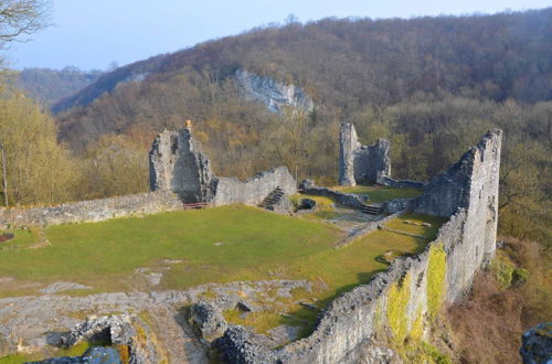 Photo 35 - Quaint Holiday Home in Falaen at the Foot of the Ruins of Montaigle