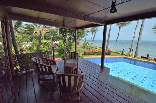 Photo 8 - 3 Bedroom Beach Front Villa with Private Pool - P3 SDV026-By Samui Dream Villas